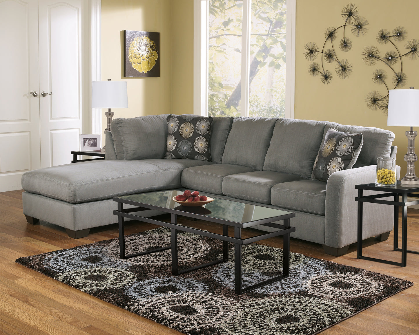 Zella 2-Piece Sectional with Chaise