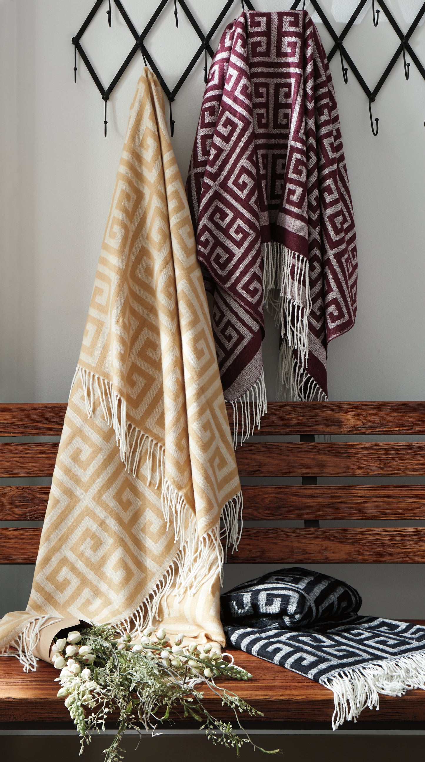 Anitra Throw (Set of 3)
