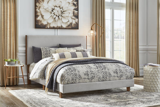Tranhaus Queen Upholstered Bed