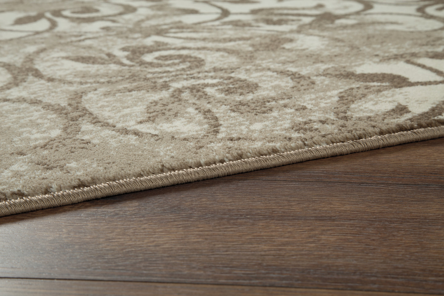 Cadrian 8' x 10' Rug
