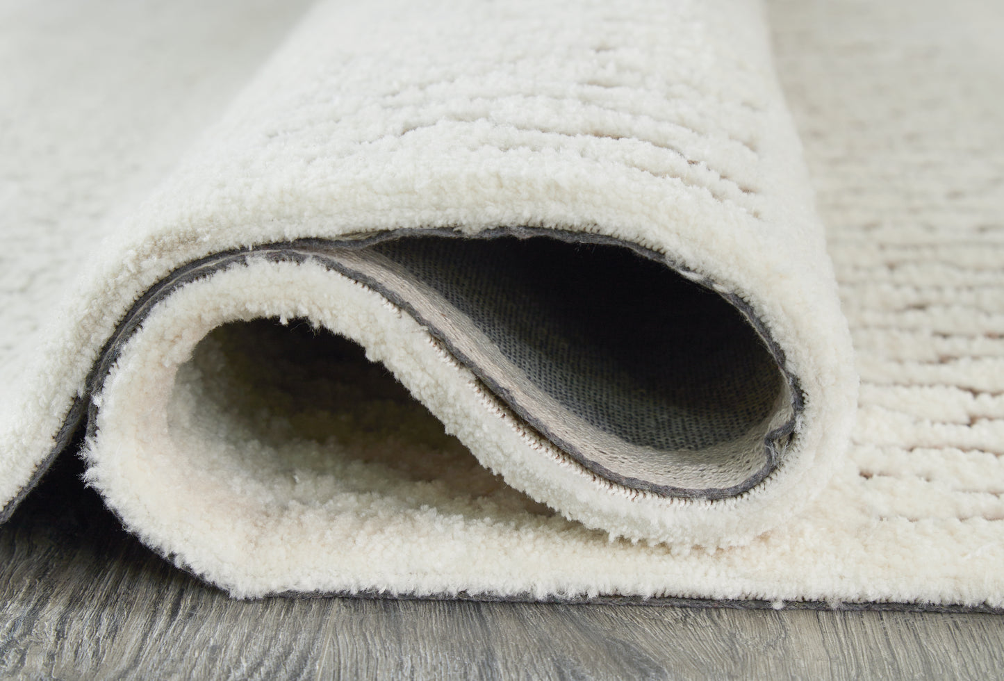 Vallcherr Large Rug