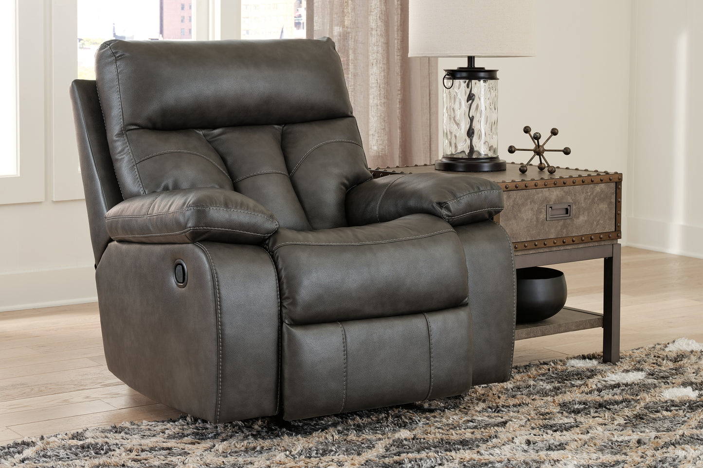 Willamen Recliner