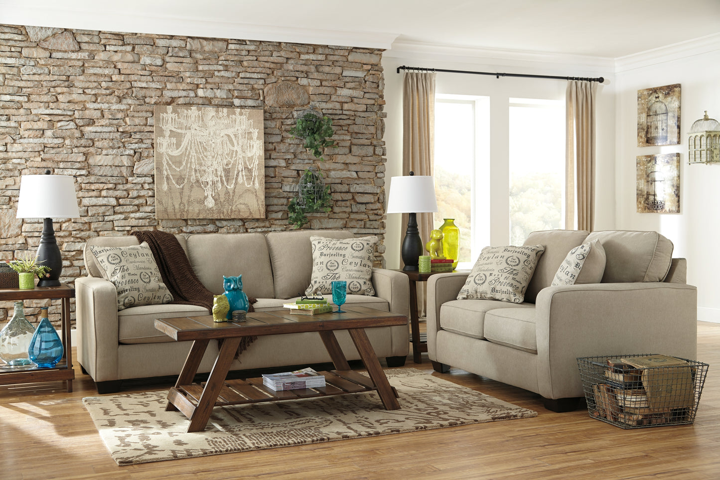 Alenya Loveseat