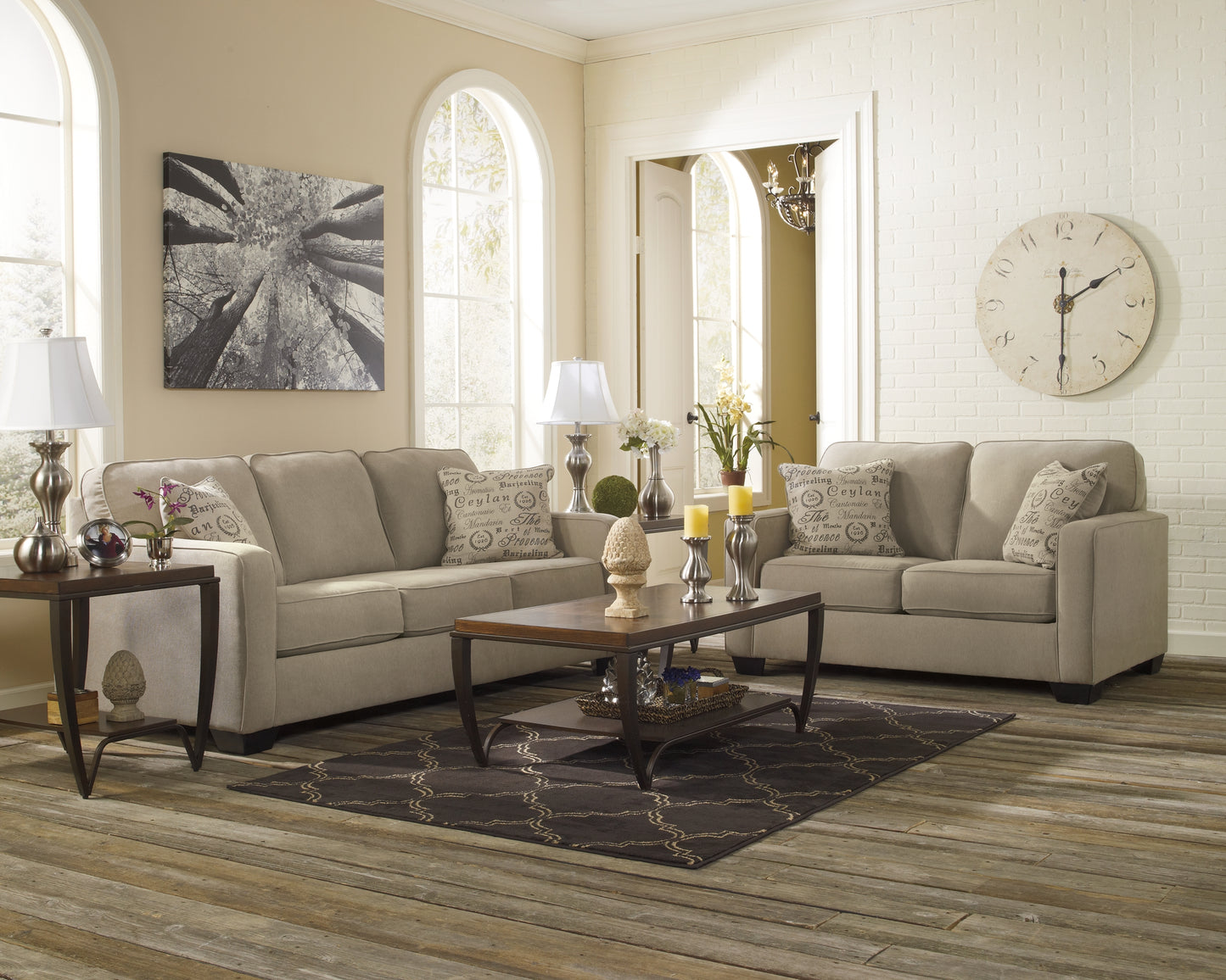 Alenya Loveseat