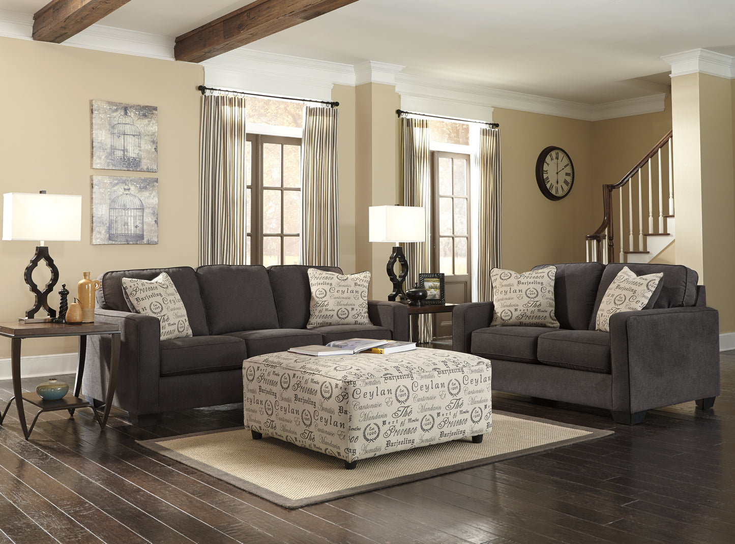 Alenya Loveseat