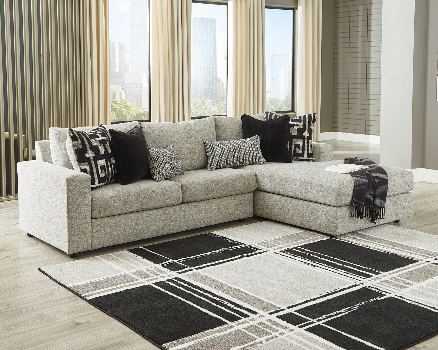 Ravenstone 2-Piece Sectional with Chaise