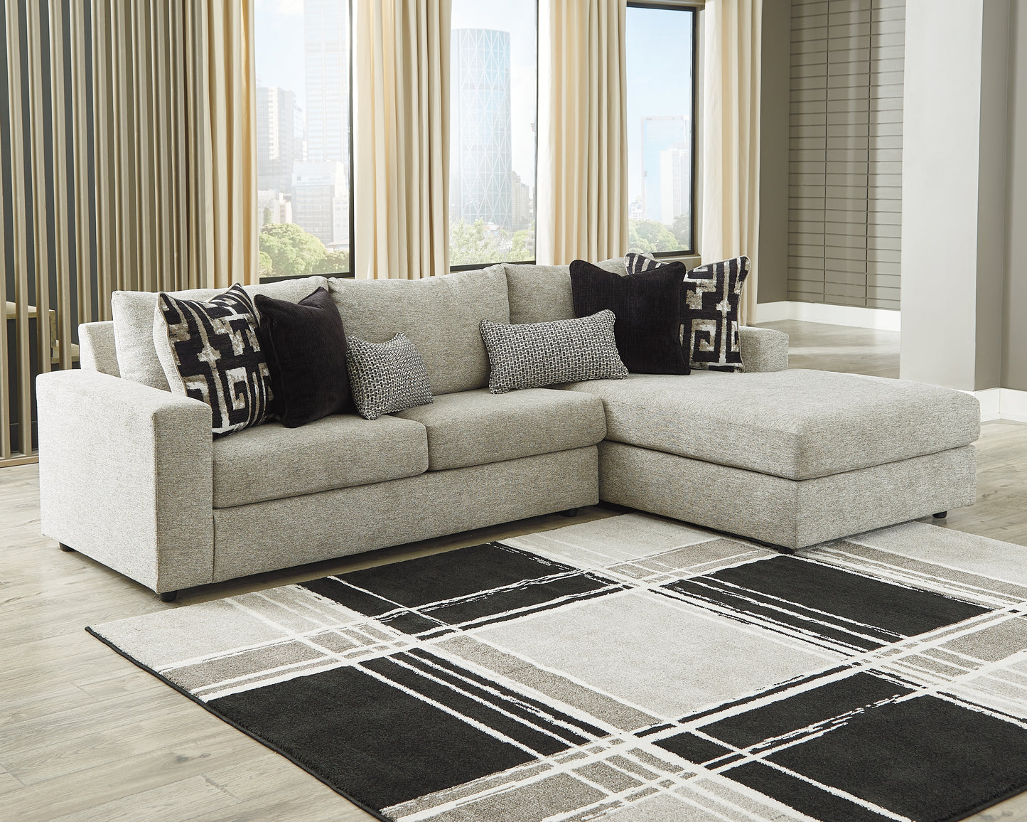 Ravenstone 2-Piece Sectional with Chaise