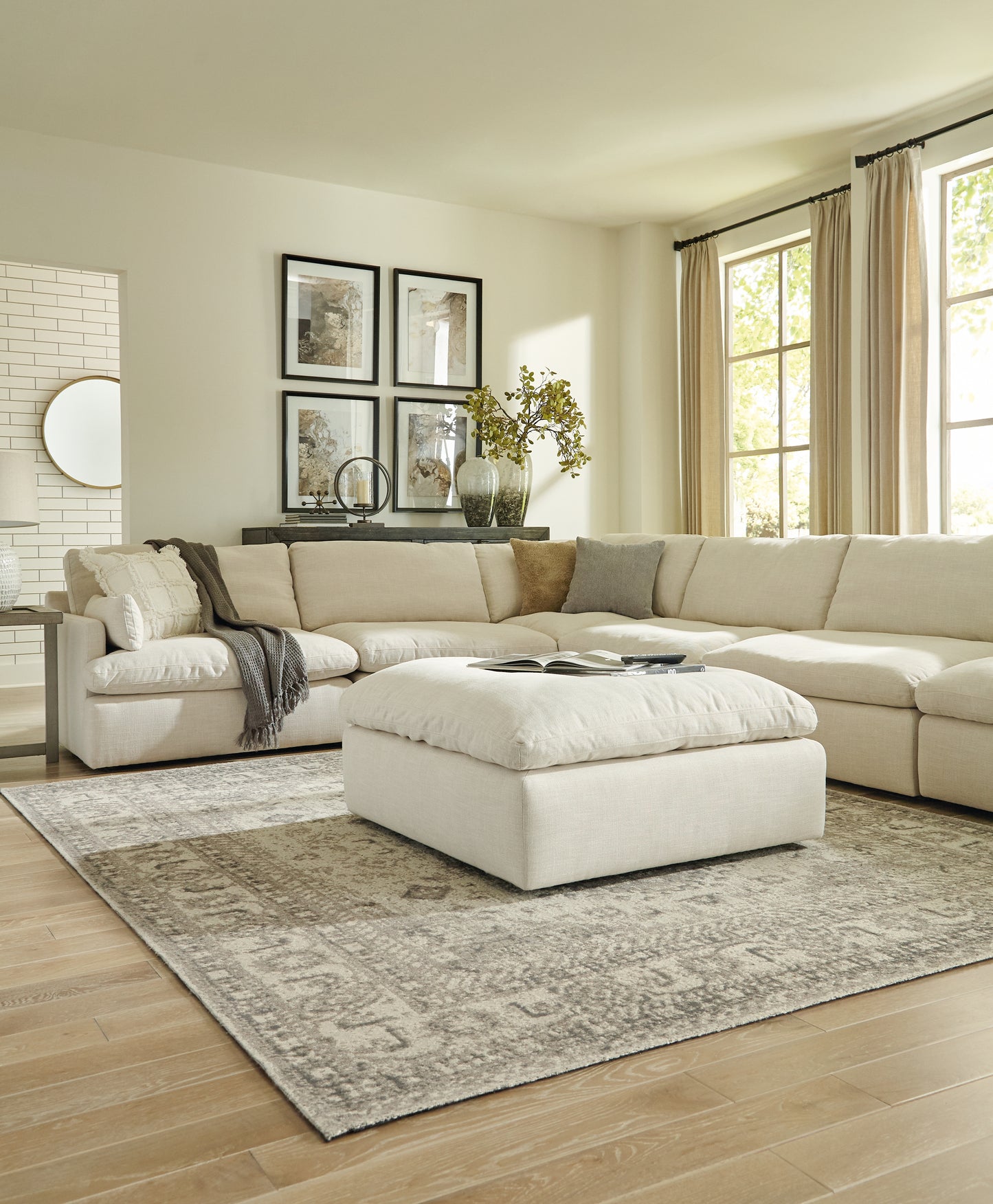Tanavi Oversized Accent Ottoman
