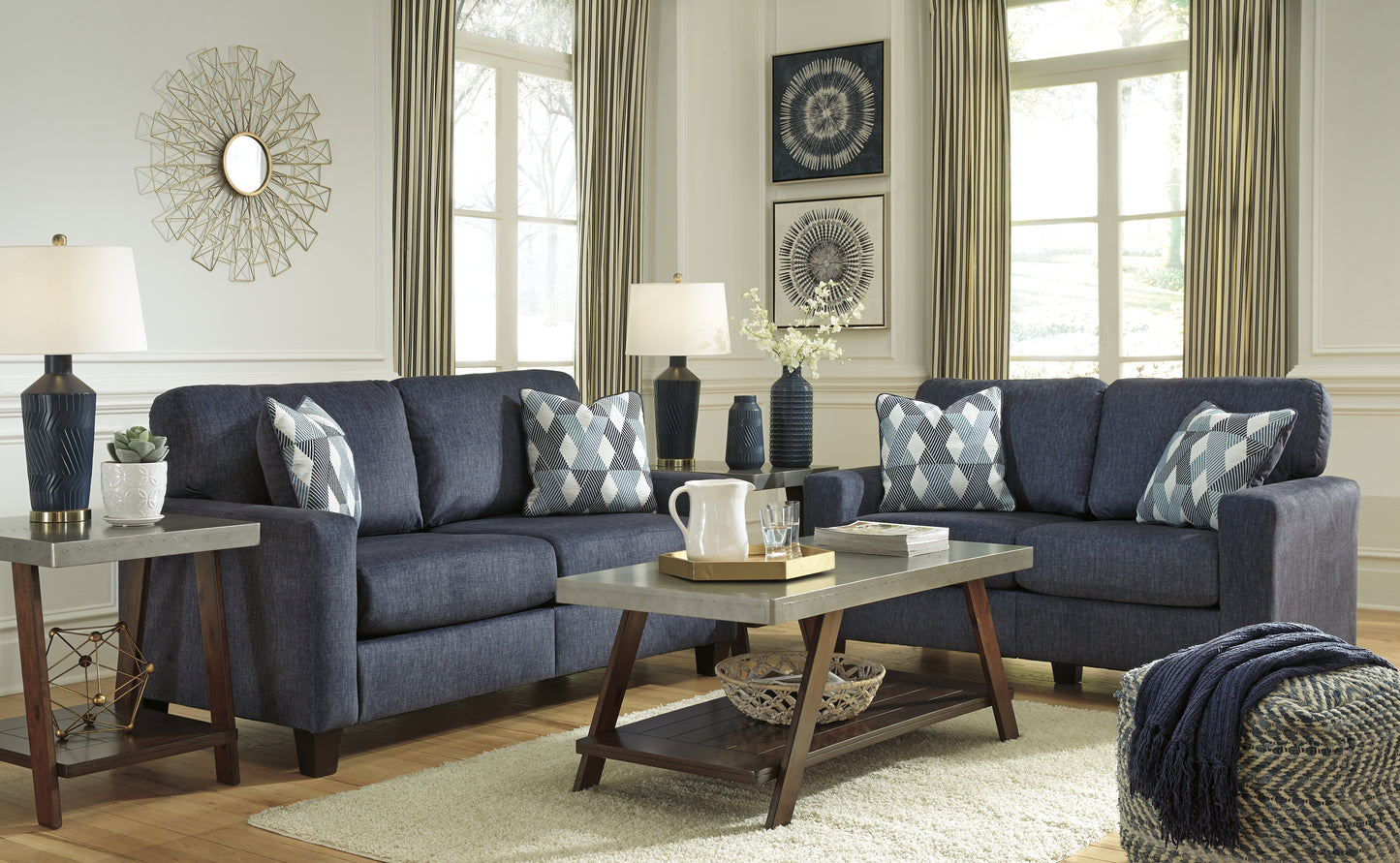 Bellenteen Table (Set of 3)