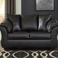 Betrillo Loveseat