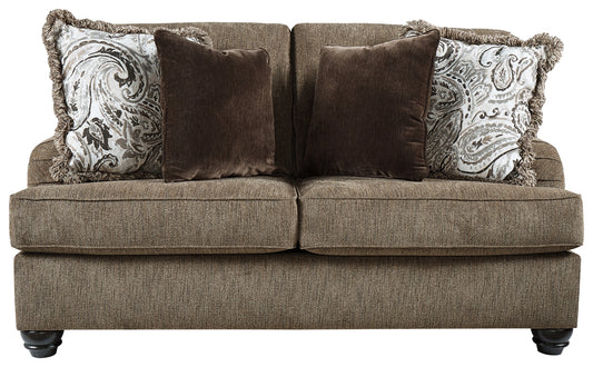 Braemar Loveseat