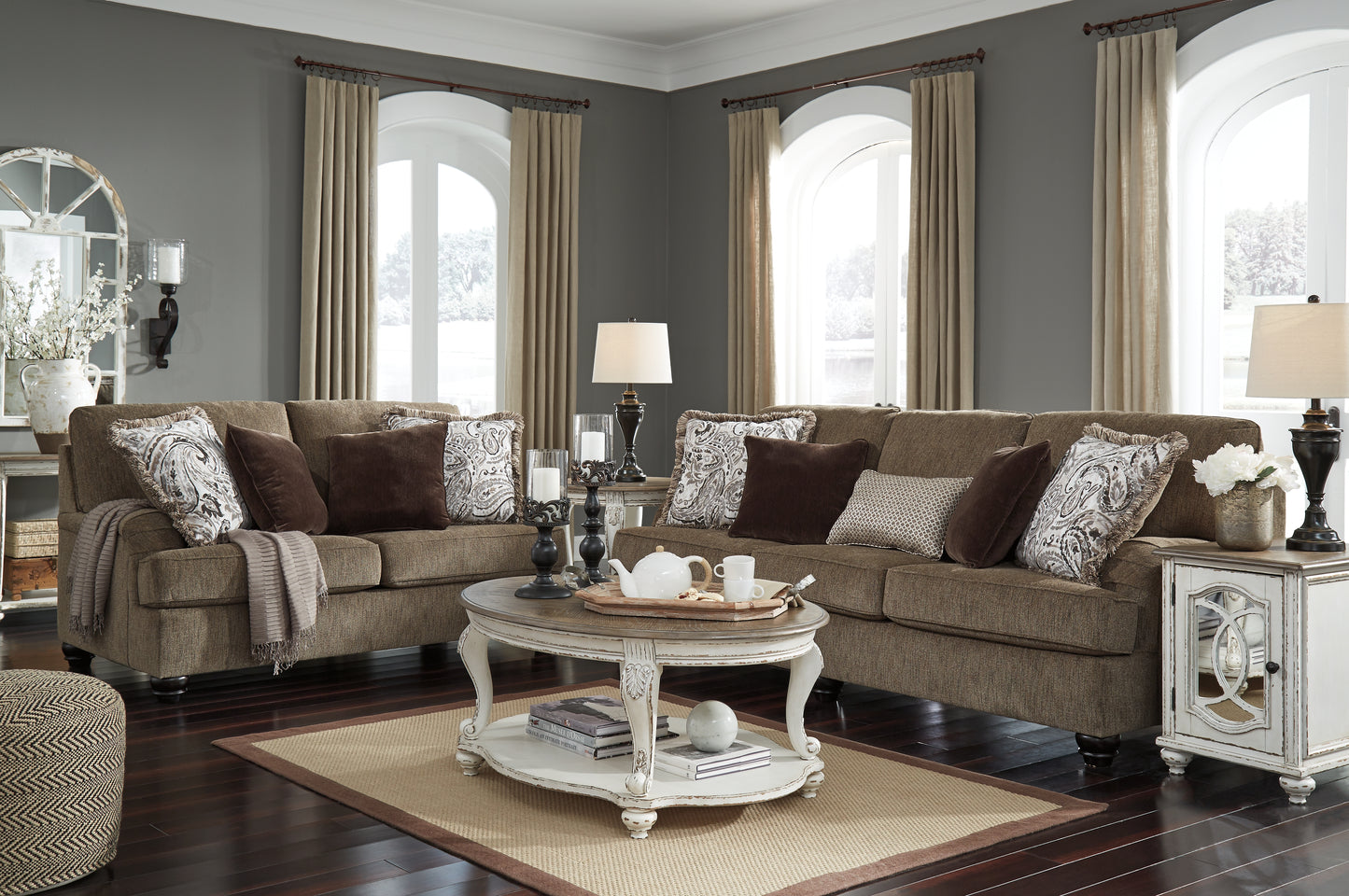 Braemar Loveseat