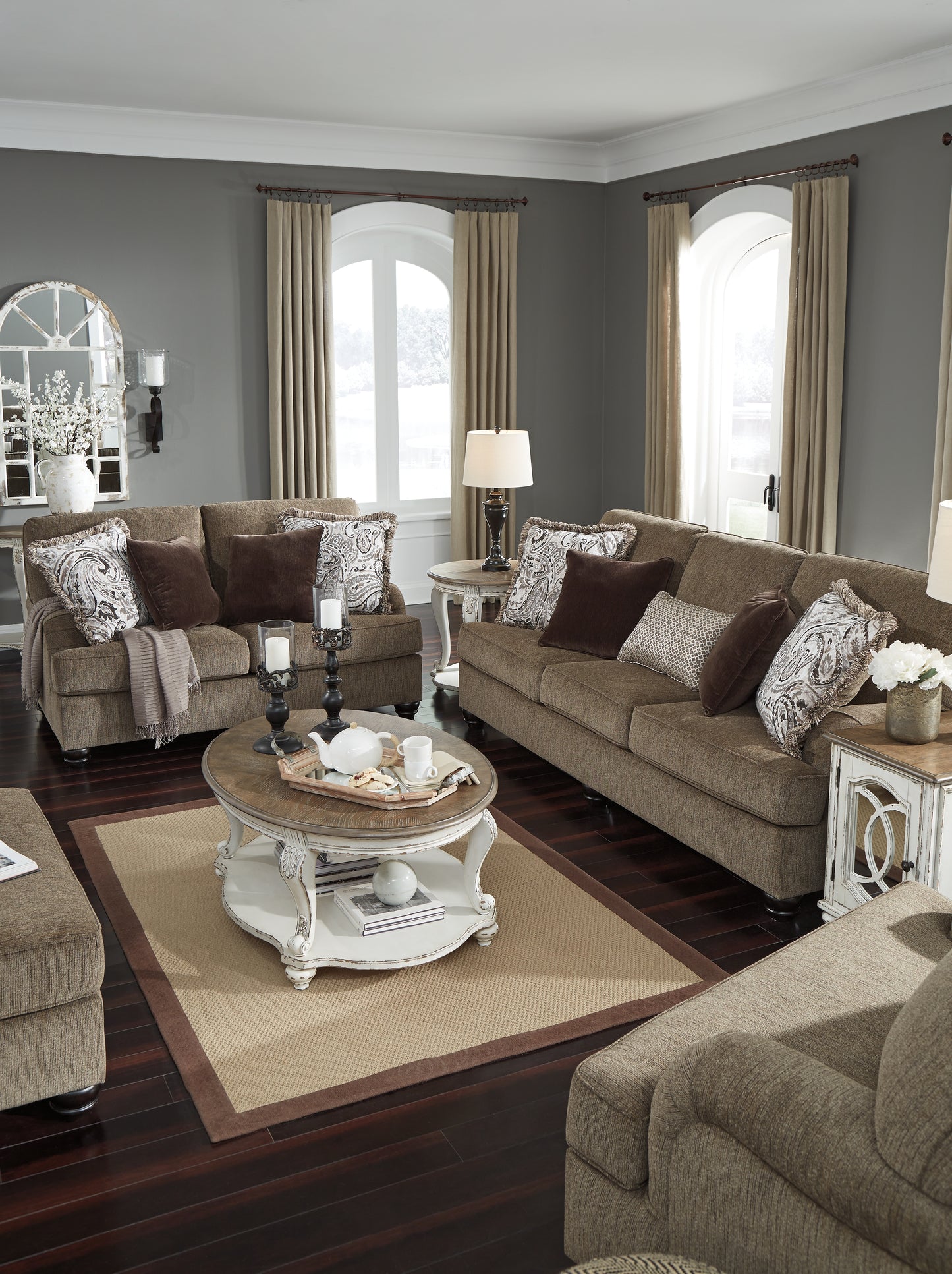 Braemar Loveseat