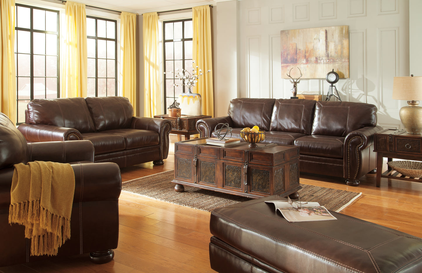 Banner Oversized Chair Ottoman