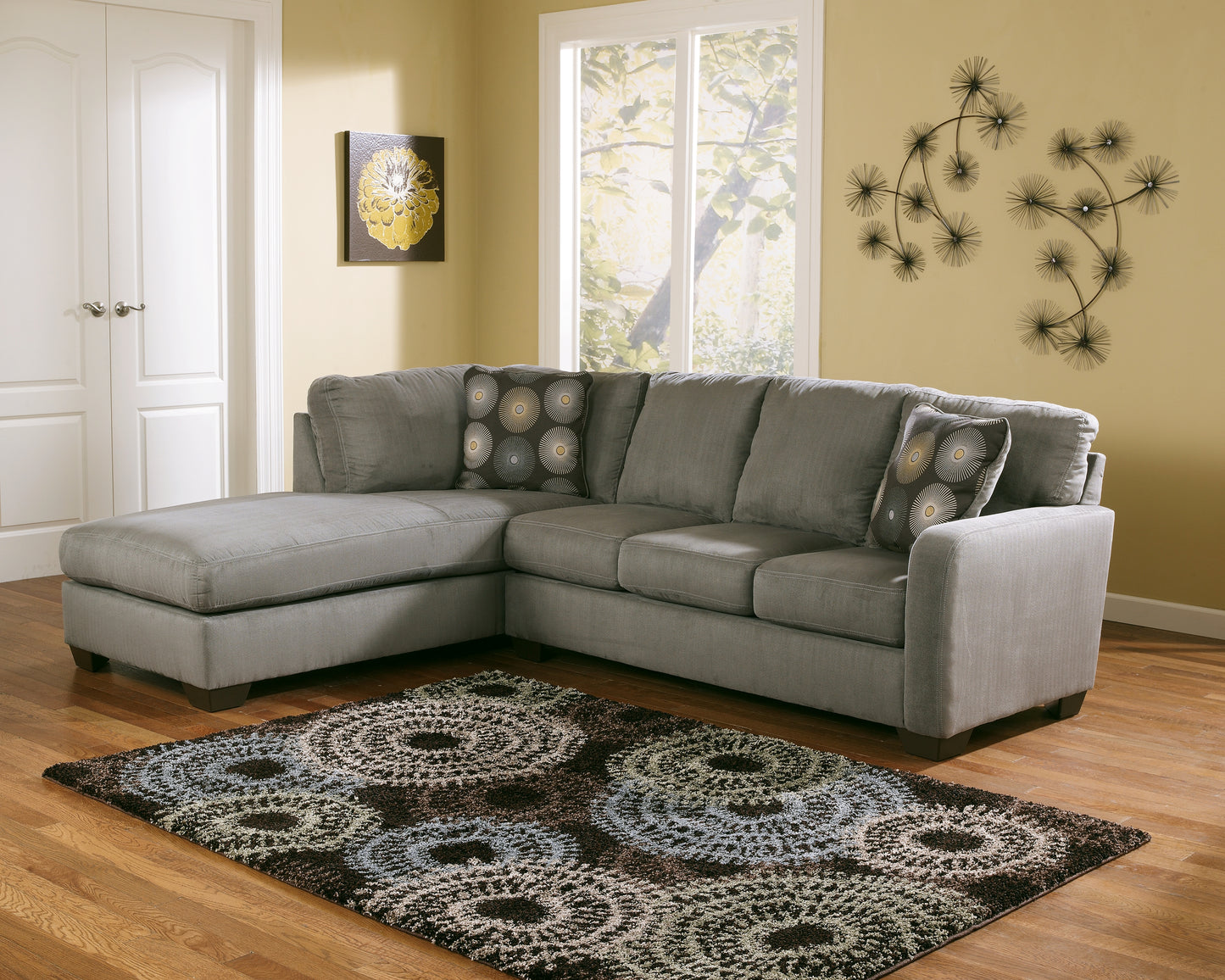 Zella 2-Piece Sectional with Chaise