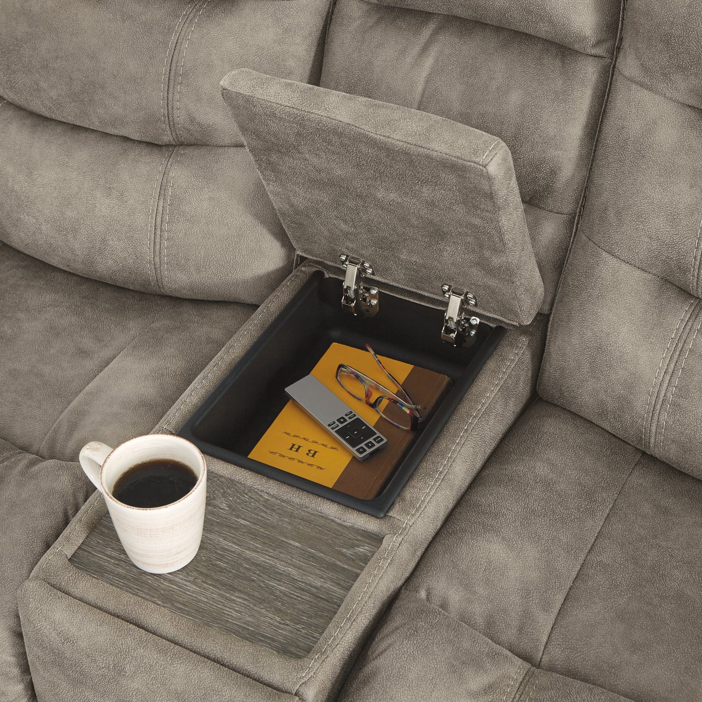 Yacolt Power Reclining Loveseat with Console