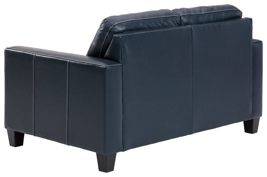 Altonbury Loveseat