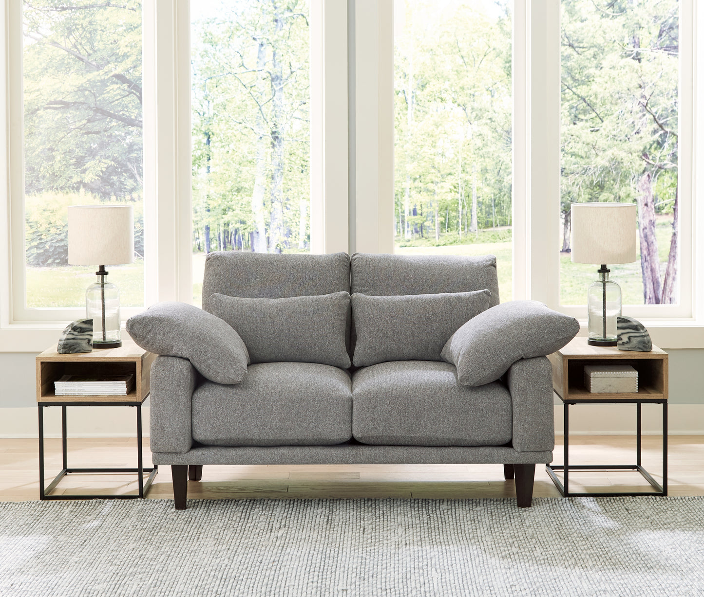 Baneway Loveseat