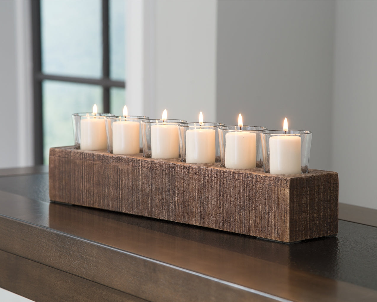 Cassandra Candle Holder