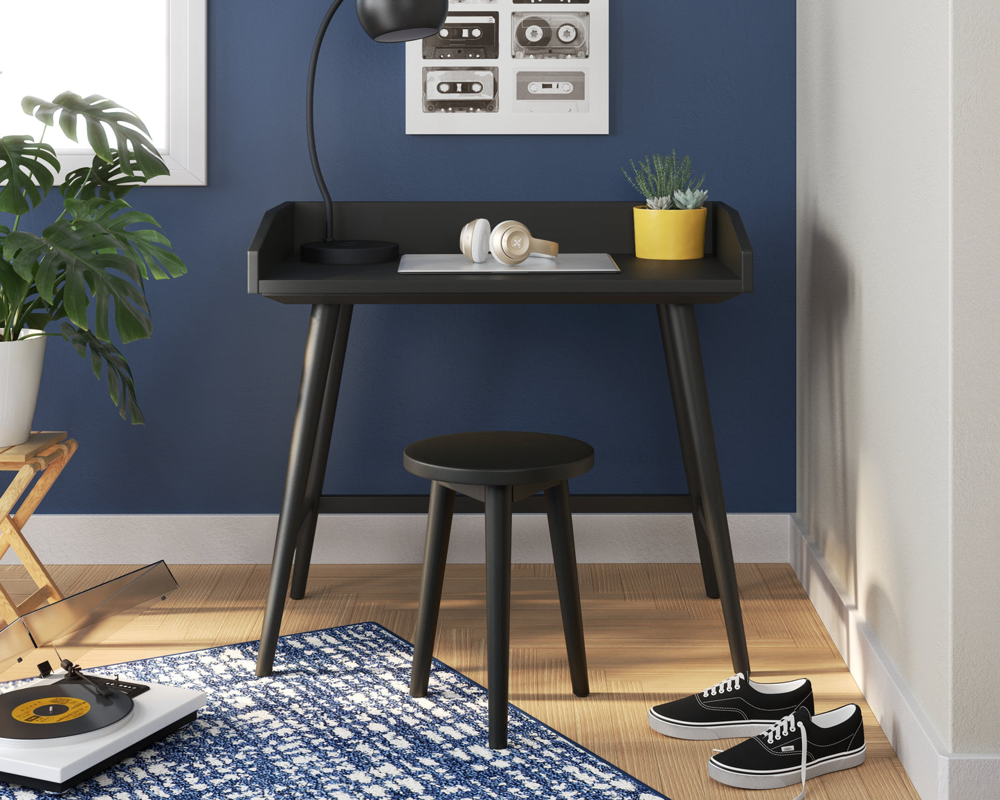 Blariden Desk with Stool