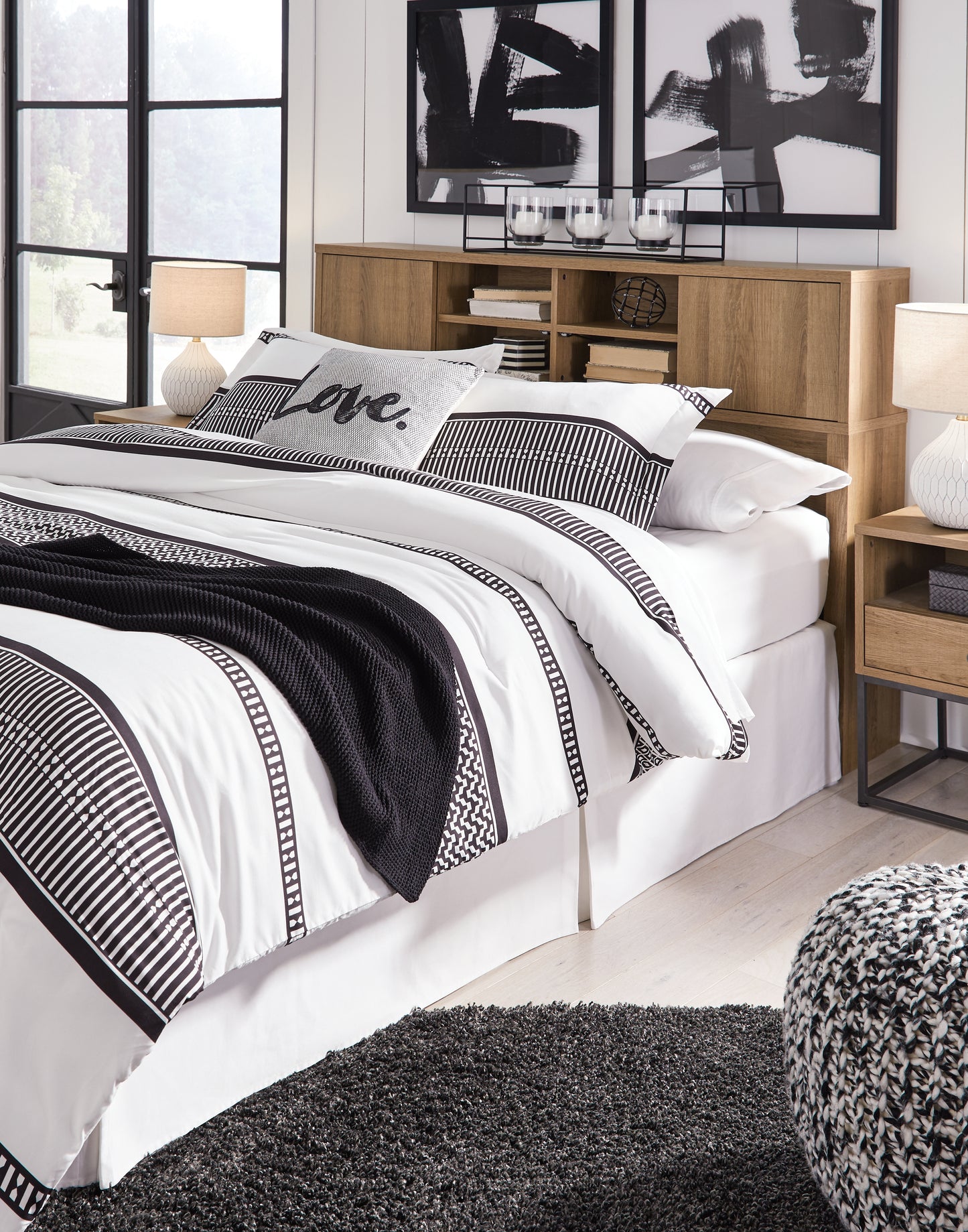 Thadamere Queen Storage Headboard