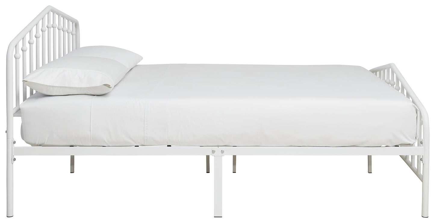 Trentlore Queen Metal Bed
