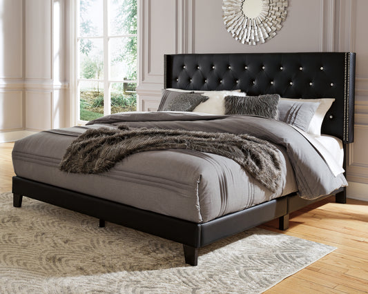 Vintasso King Upholstered Bed