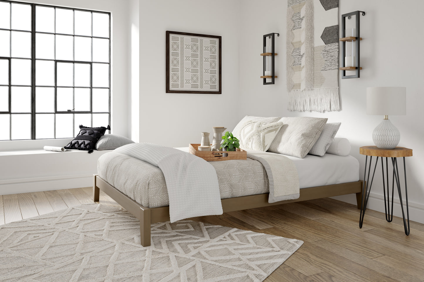 Tannally Queen Platform Bed