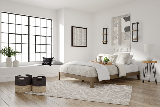 Tannally Queen Platform Bed