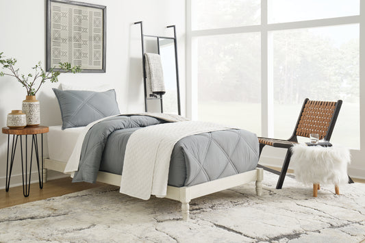 Tannally Twin Platform Bed