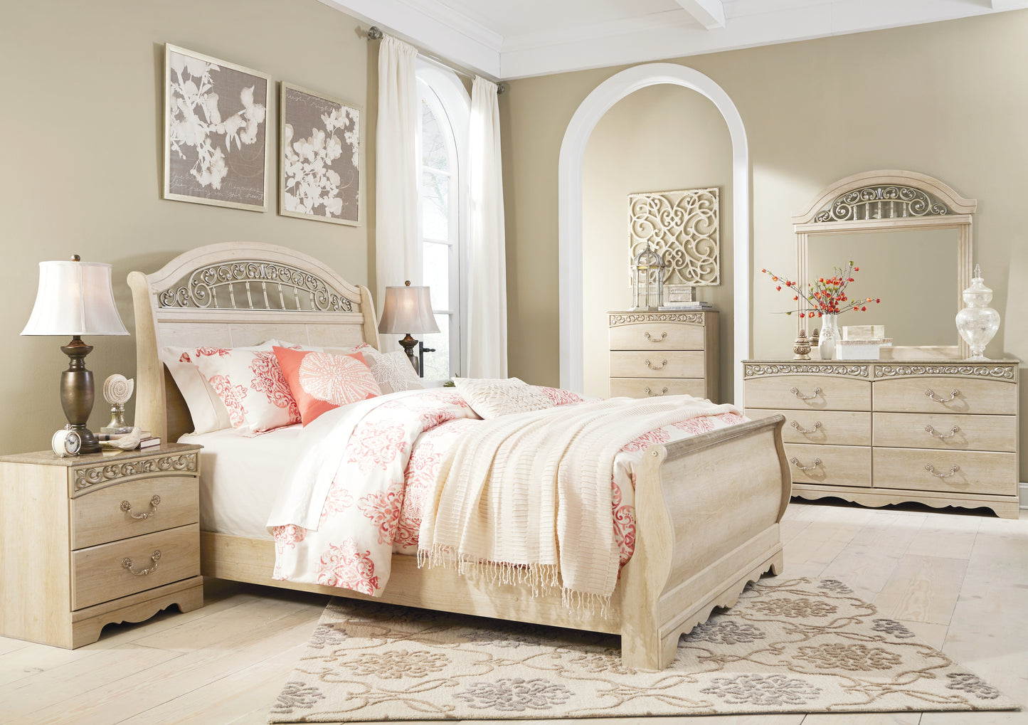 Catalina Queen Sleigh Bed