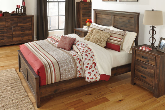 Quinden Queen Panel Bed