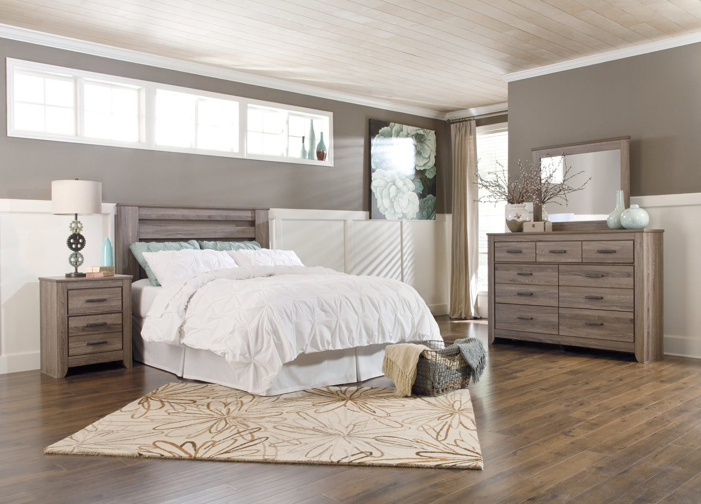Zelen Queenl Panel Headboard