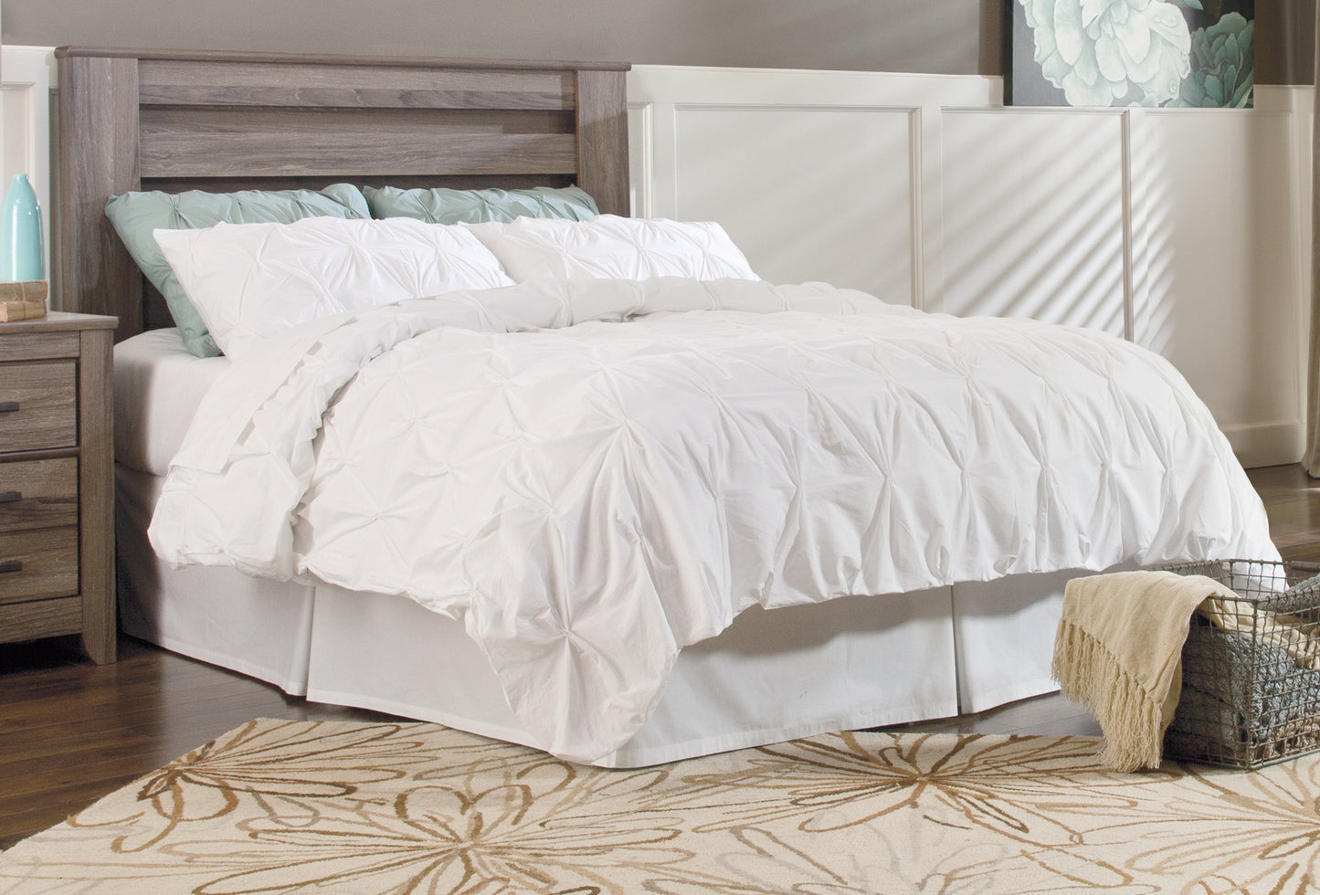 Zelen Queenl Panel Headboard