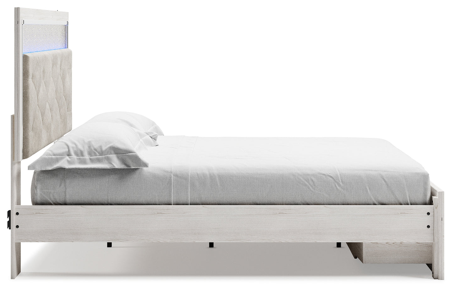 Altyra King Panel Platform Bed