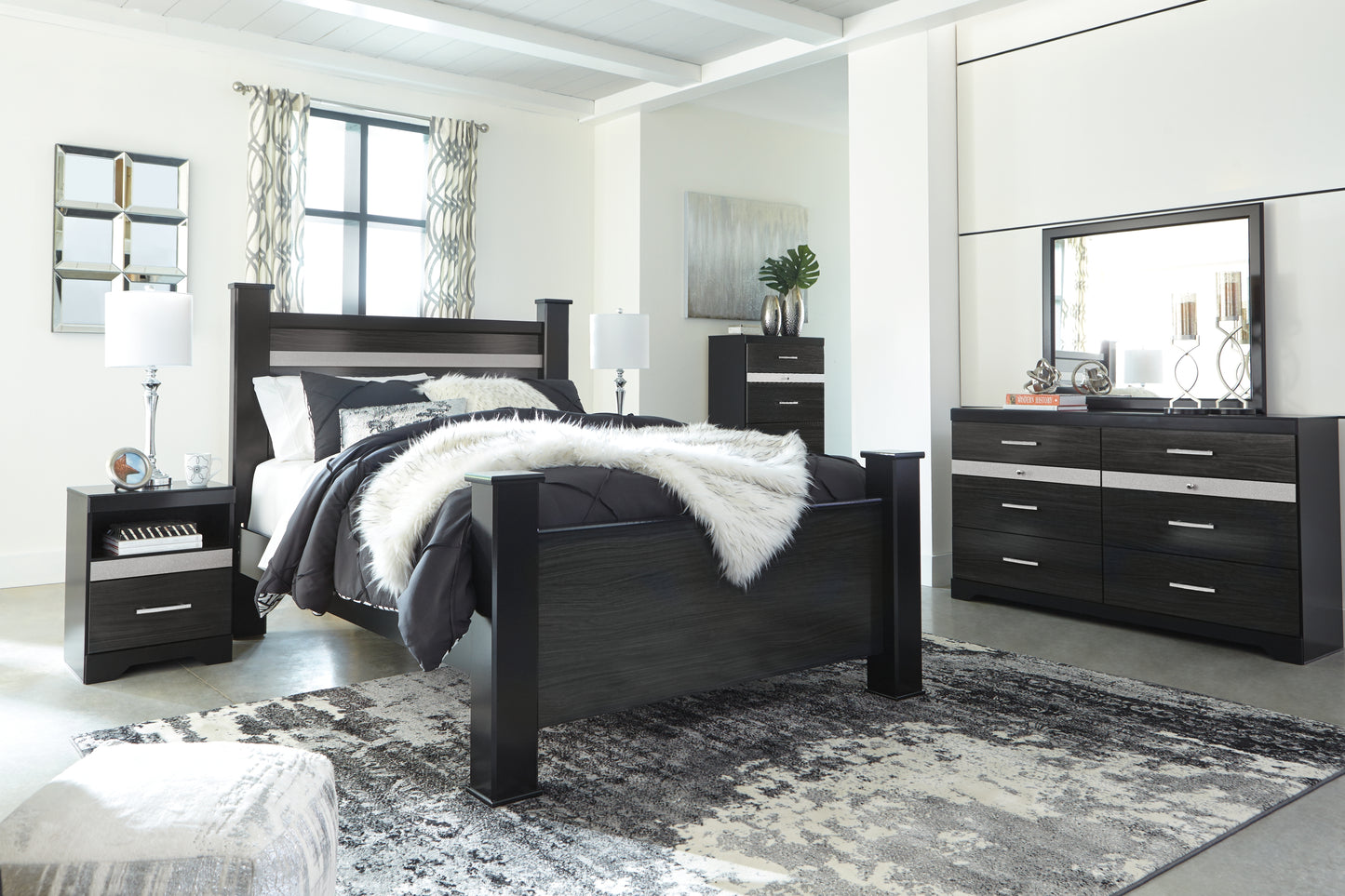 Starberry Queen Poster Bed