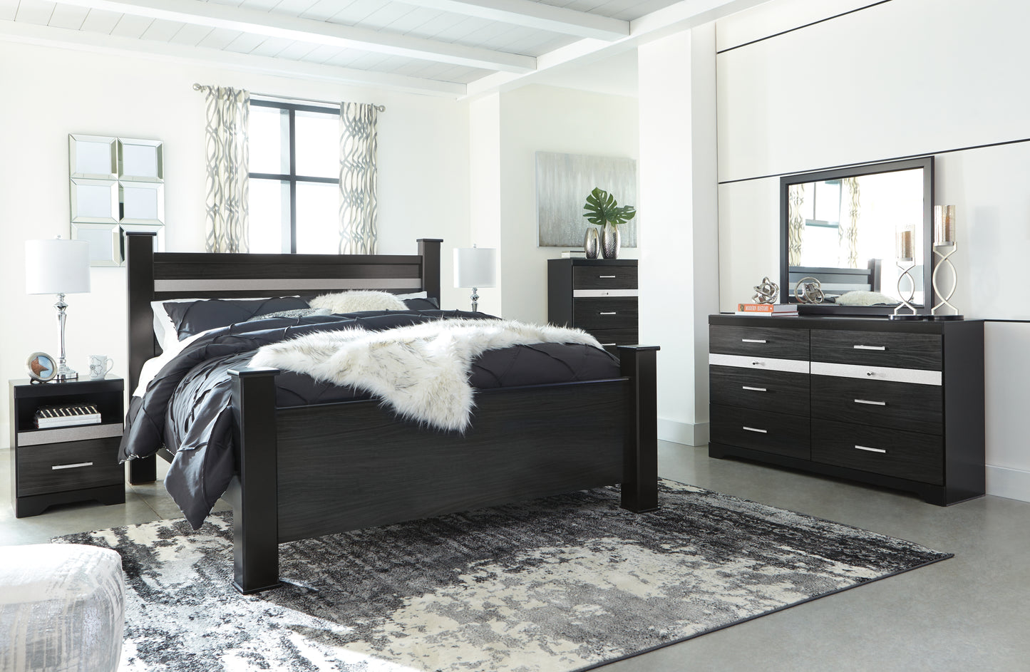 Starberry Dresser and Mirror