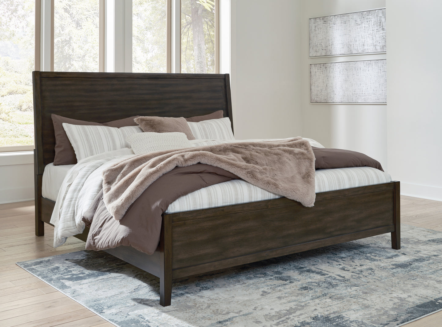 Wittland California King Panel Bed