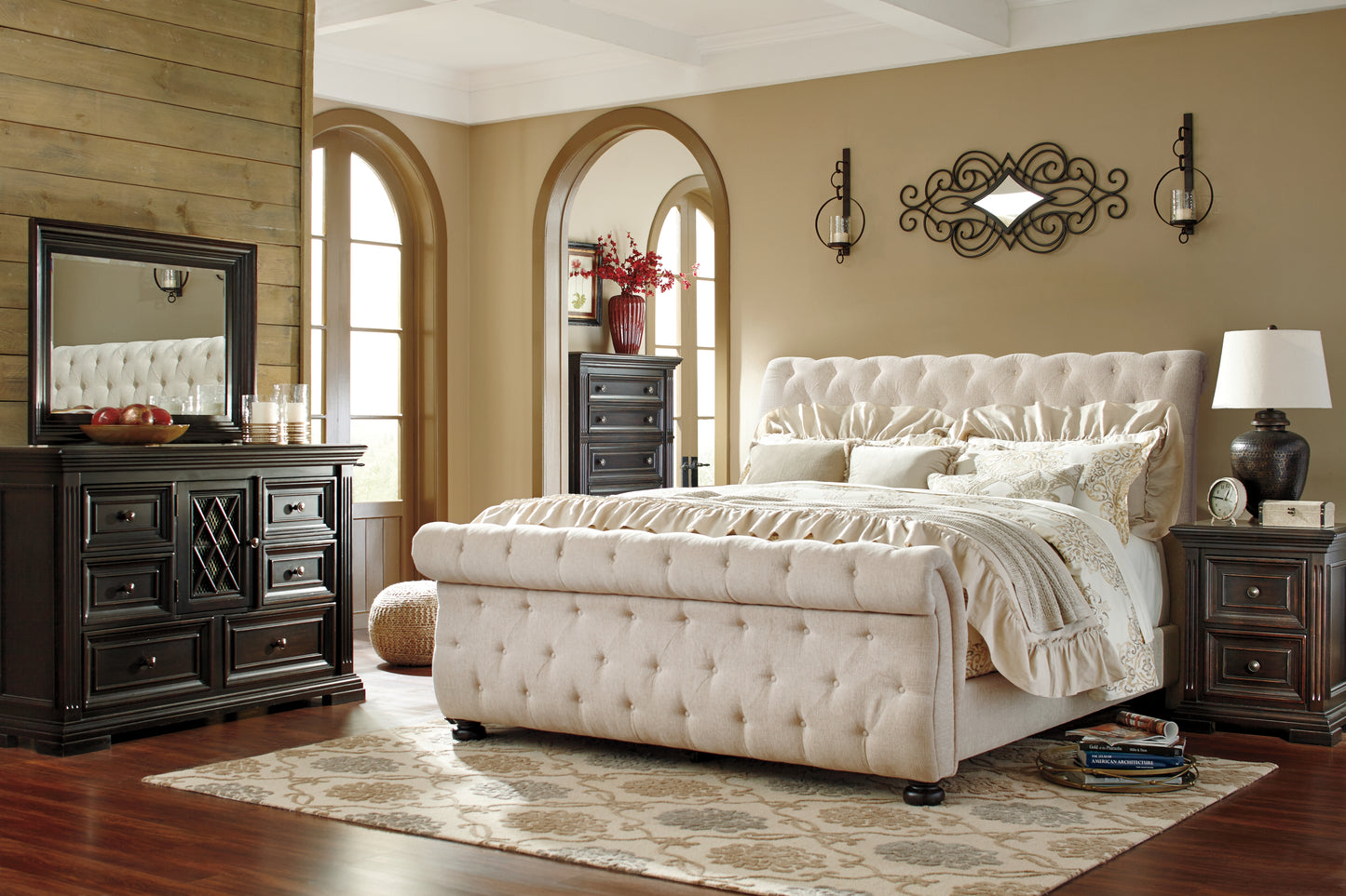 Willenburg King Upholstered Sleigh Bed