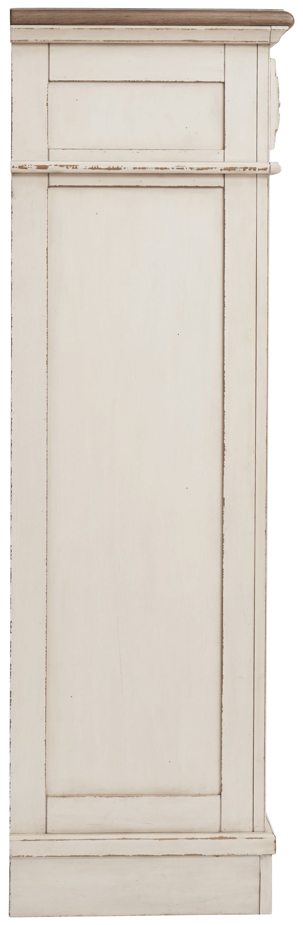 Realyn Chest of Drawers