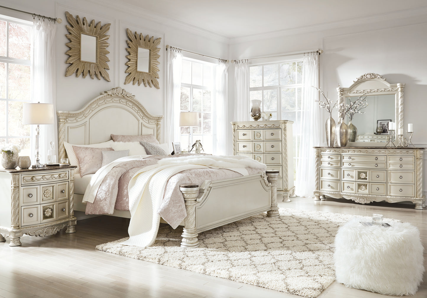 Cassimore King Panel Bed