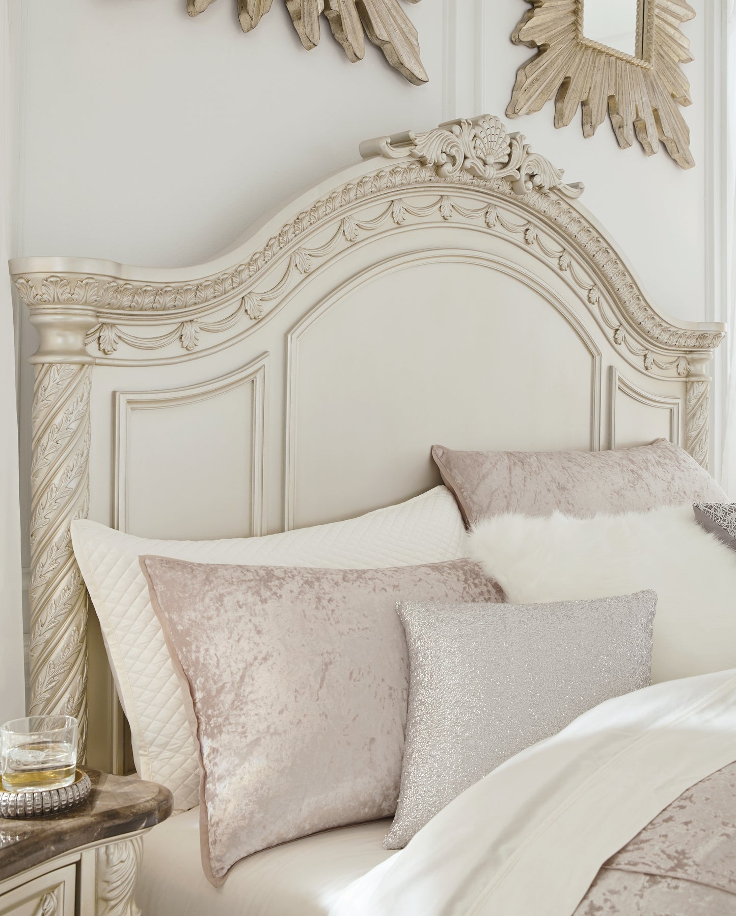 Cassimore King Panel Bed