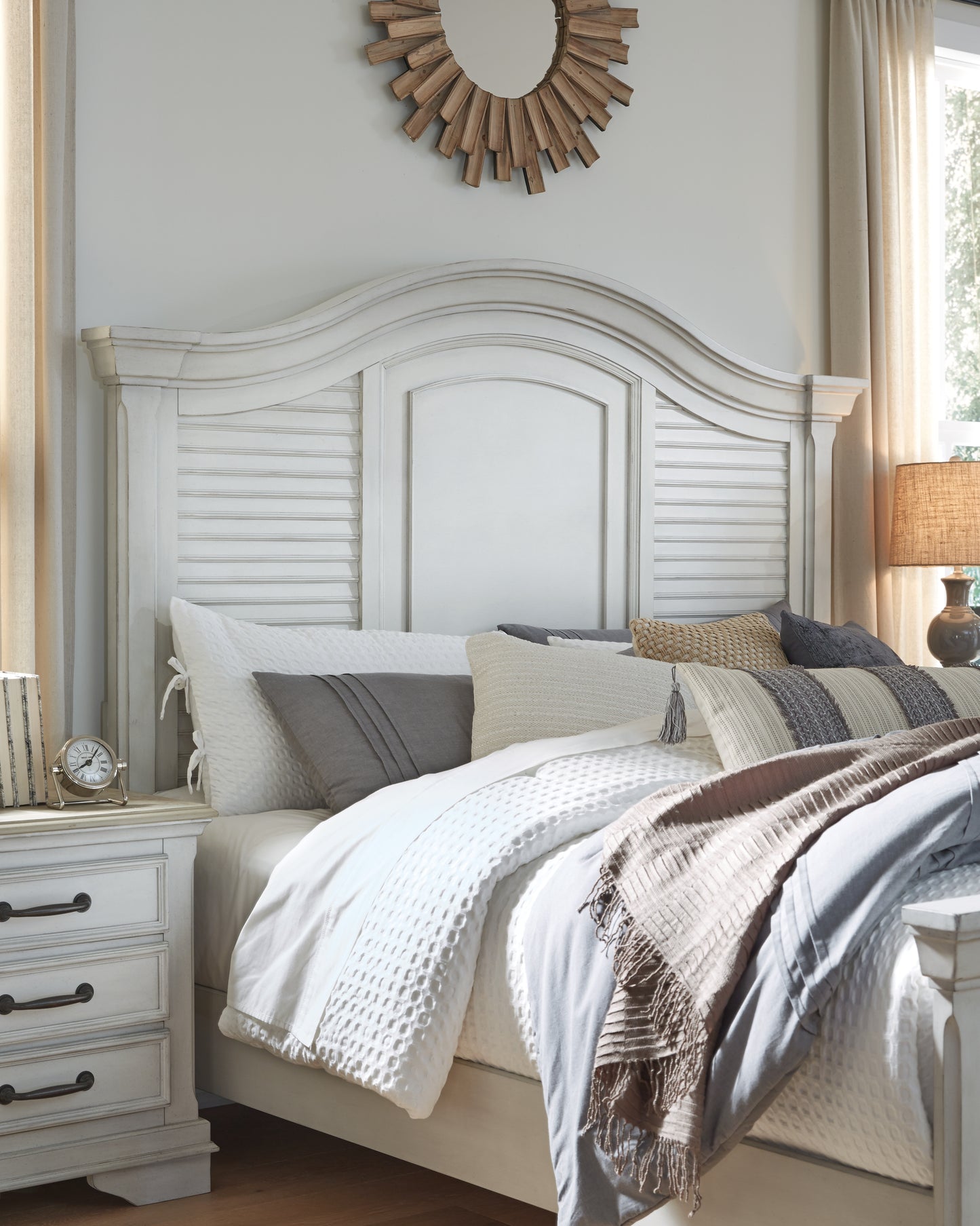 Teganville California King Panel Bed