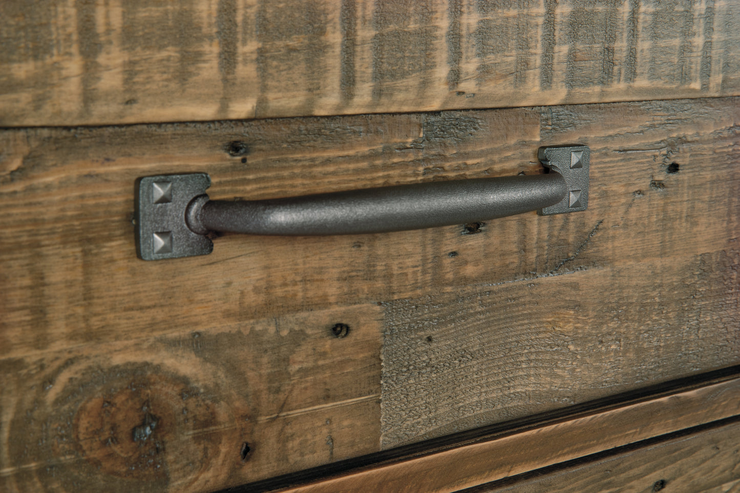 Sommerford Chest of Drawers