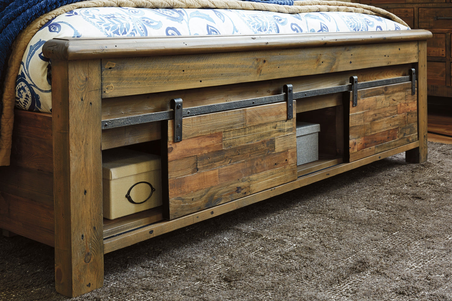 Sommerford King Panel Bed with Storage