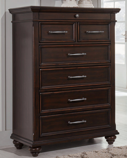 Brynhurst Chest of Drawers