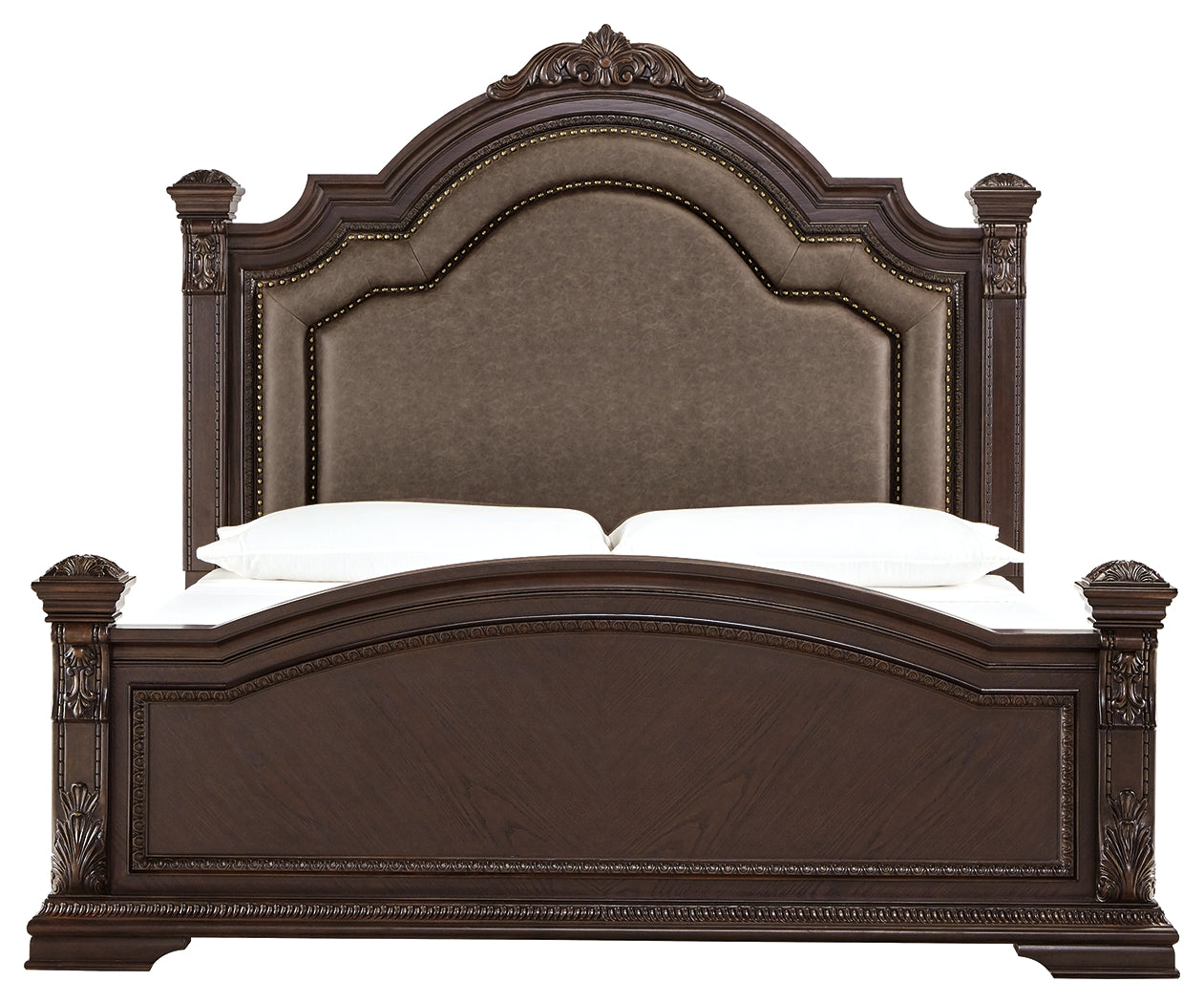 Wellsbrook Queen Poster Bed