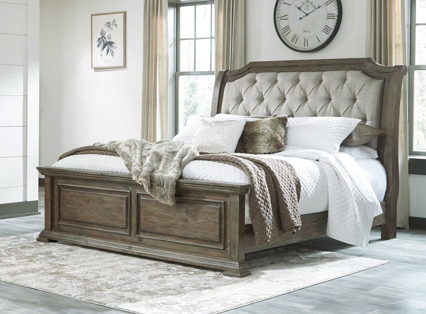 Wyndahl King Upholstered Panel Bed
