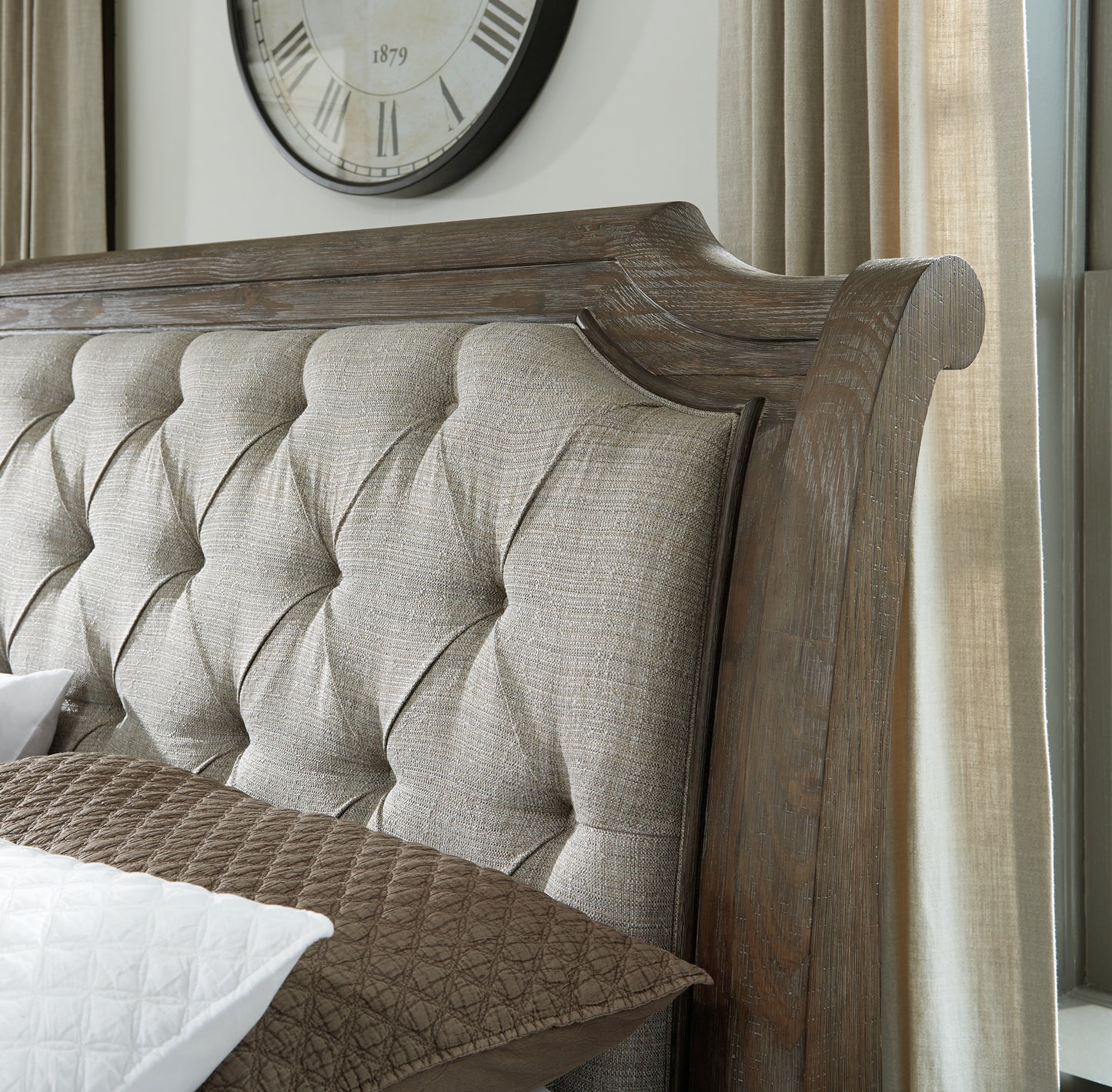 Wyndahl King Upholstered Panel Bed