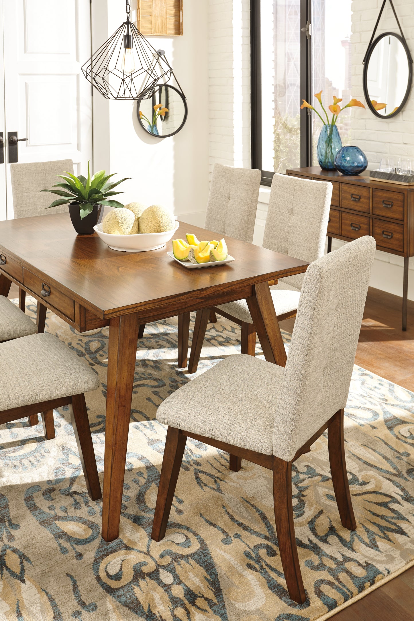 Centiar Dining Table